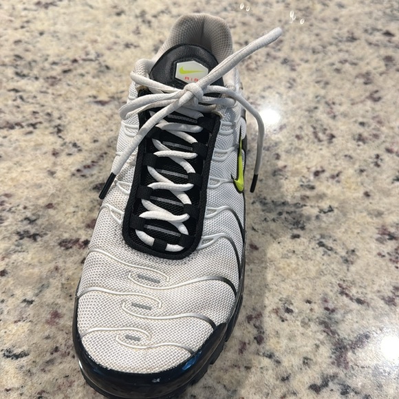 Air max plus men’s size 10 - Picture 3 of 3